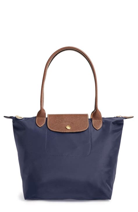 le pliage nylon shoulder bag.